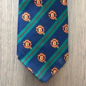 Manchester United Official Merchandise Blue and Green Striped Tie